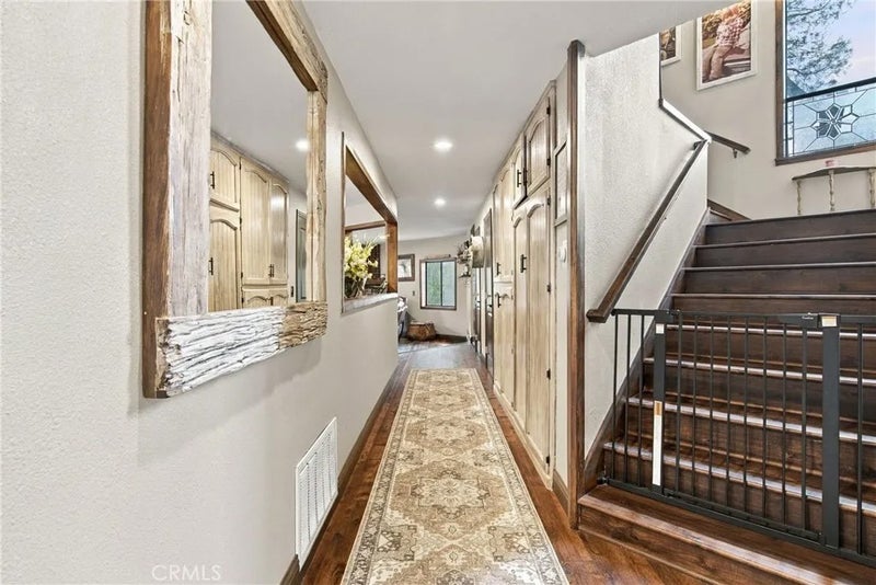 5552 Bear Creek Drive
