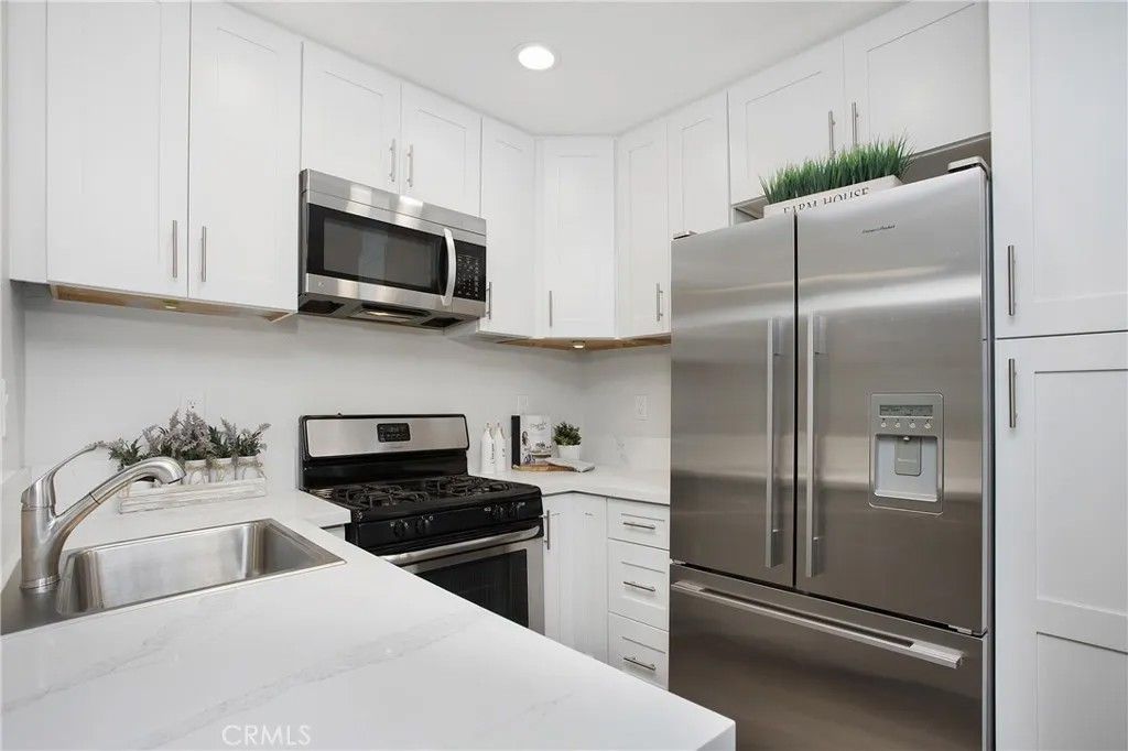 Photo of 5 Rosa #140, Rancho Santa Margarita, CA 92688 (MLS # OC26036495)