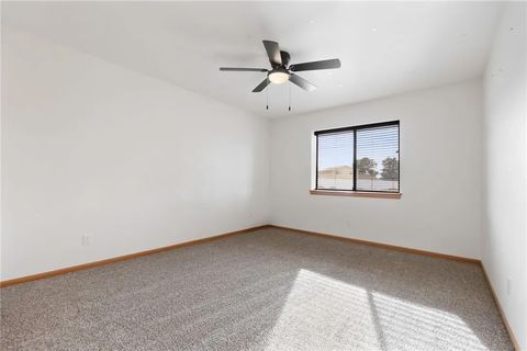 Tiny photo for 13441 Rincon Rd, Apple Valley, CA 92308 (MLS # HD25258397)