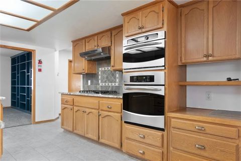 Tiny photo for 13441 Rincon Rd, Apple Valley, CA 92308 (MLS # HD25258397)