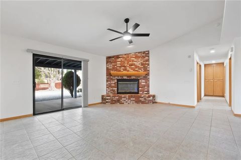 Tiny photo for 13441 Rincon Rd, Apple Valley, CA 92308 (MLS # HD25258397)