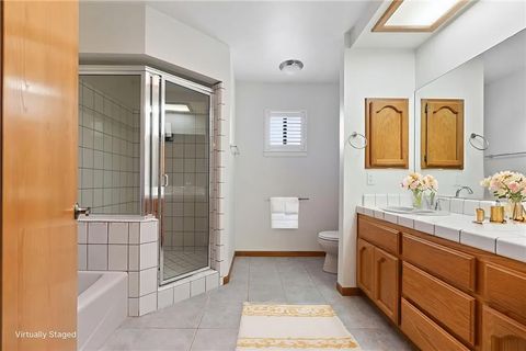 Tiny photo for 13441 Rincon Rd, Apple Valley, CA 92308 (MLS # HD25258397)