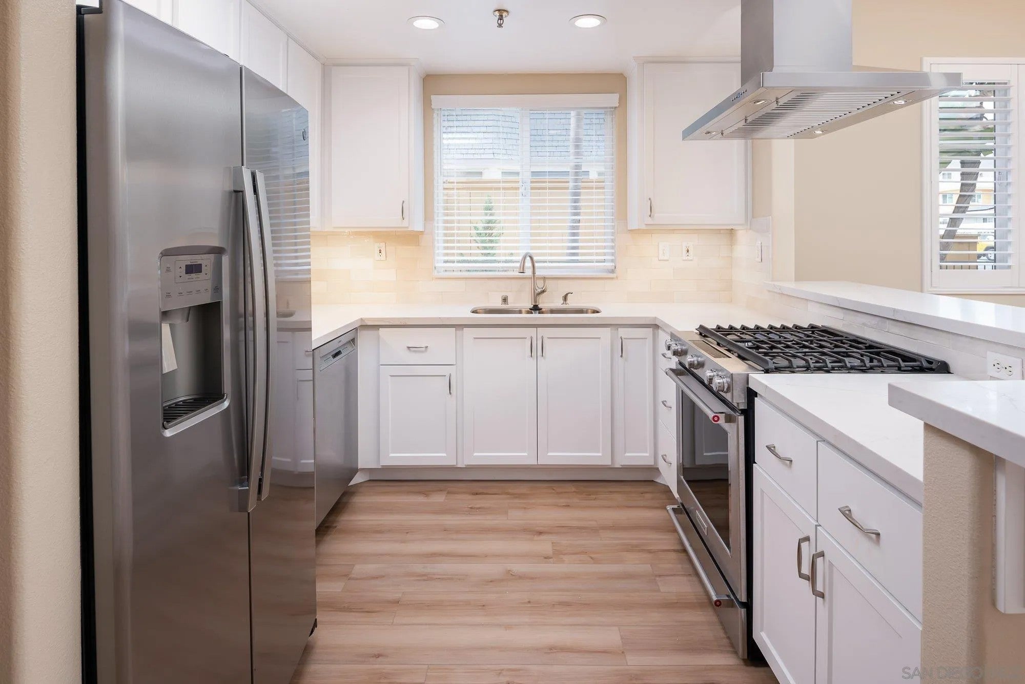 4080 Front St 105