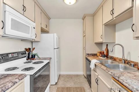 Tiny photo for 4252 35th St #6, San Diego, CA 92104 (MLS # 250039682)