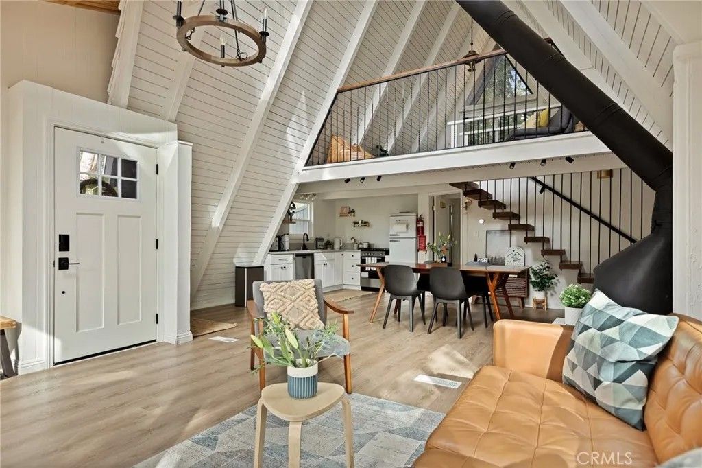 Photo of 31442 Ocean View, Running Springs, CA 92382 (MLS # IG26015985)