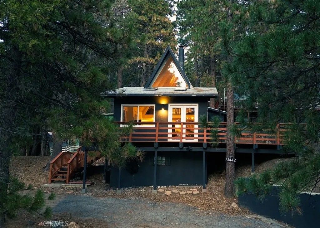 Photo of 31442 Ocean View, Running Springs, CA 92382 (MLS # IG26015985)