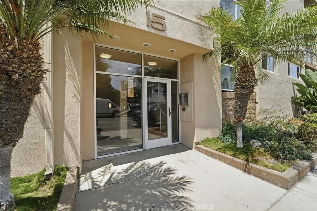 15 15th Street 14