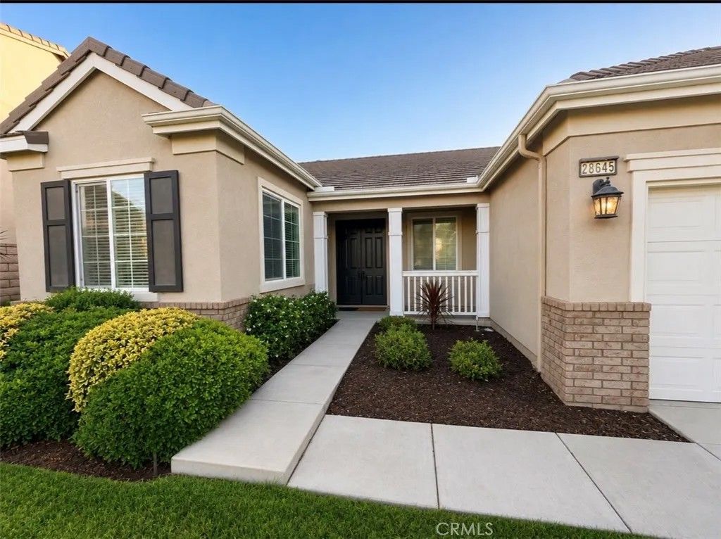 Photo of 28645 Ashington Court, Menifee, CA 92584 (MLS # SW26136432)