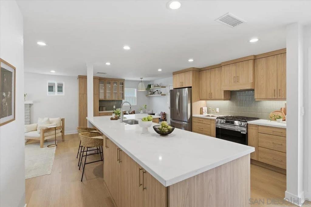 Photo of 1361 California St, Imperial Beach, CA 91932 (MLS # 260020122)