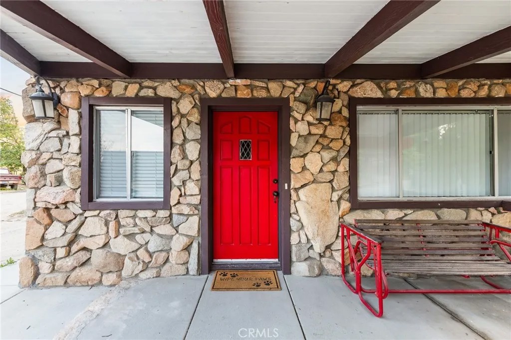 233 Glen Avon Drive