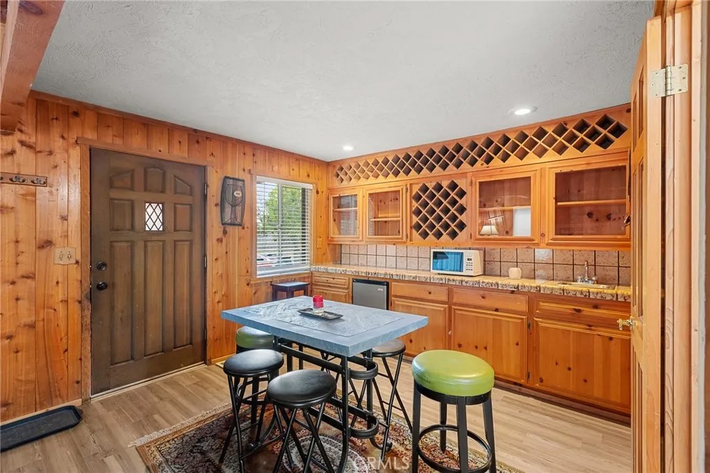 233 Glen Avon Drive