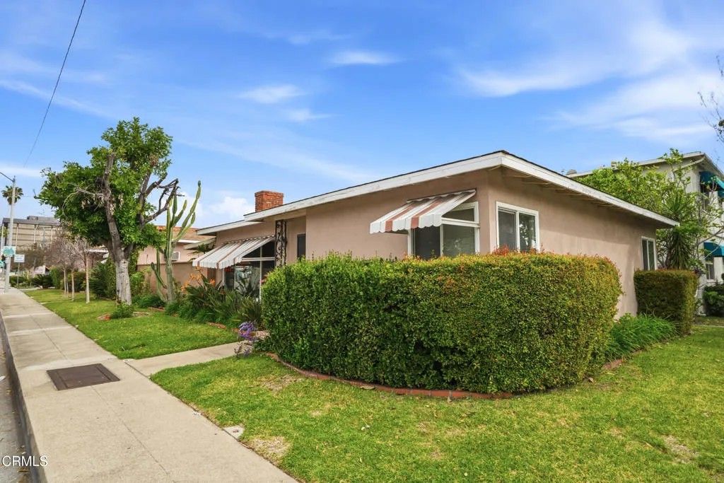Photo of 16 S Santa Anita Avenue, Arcadia, CA 91006 (MLS # P1-26343)