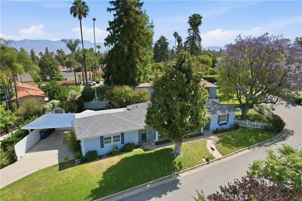 1329 La Loma Dr.