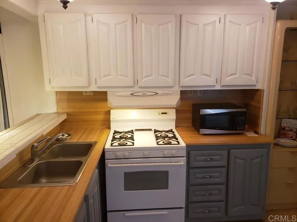 Photo of 200 N El Camino Real Real #120, Oceanside, CA 92058 (MLS # NDP2500040)