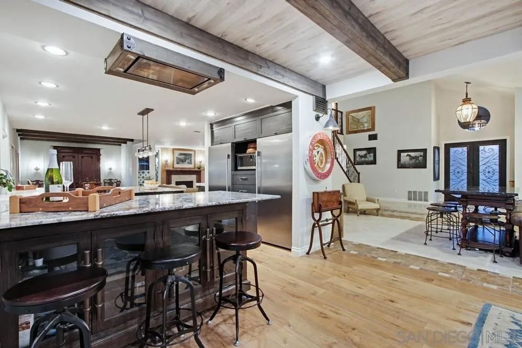 Photo of 10616 Falcon Rim Pt, San Diego, CA 92131 (MLS # 2600370)