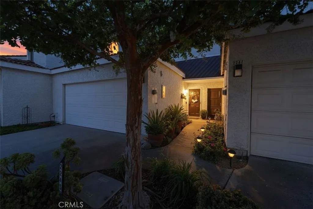 2245 Smoke Tree Lane