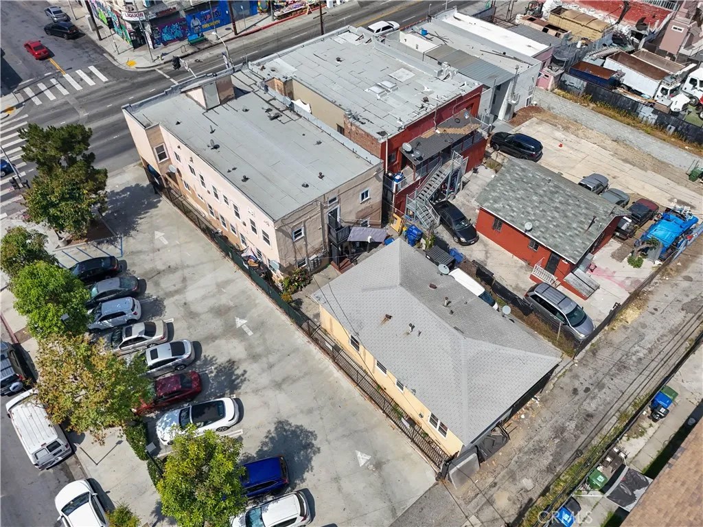 3232 S Central