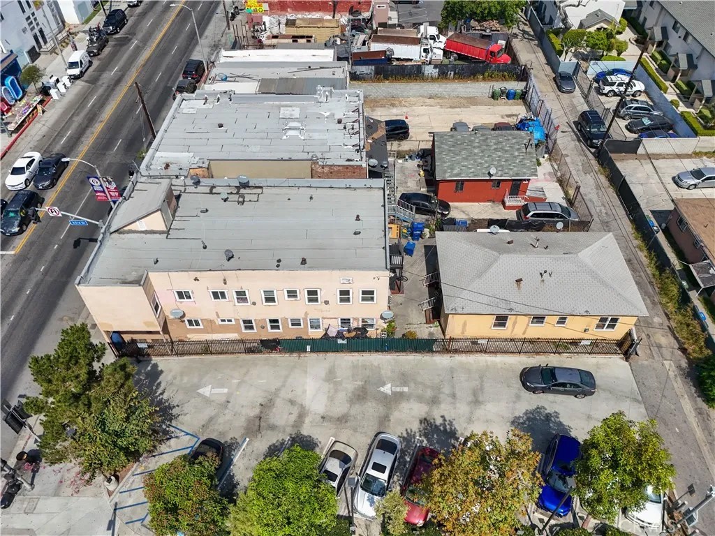 3232 S Central