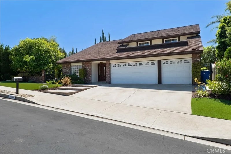 11496 Twin Hills