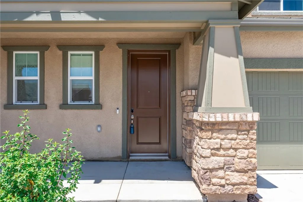 1159 Magnolia Court West