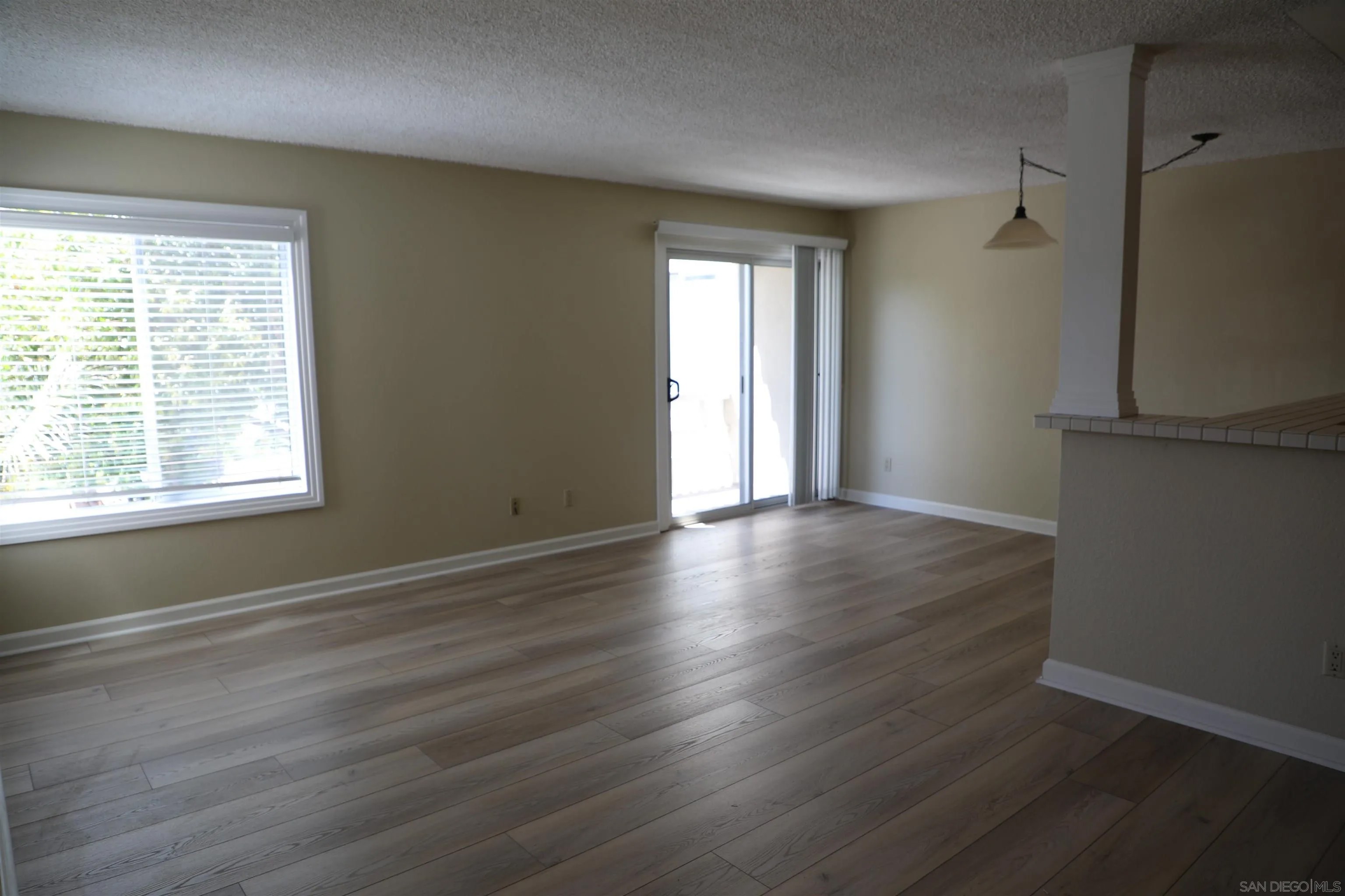 3833 Lamont St 2H