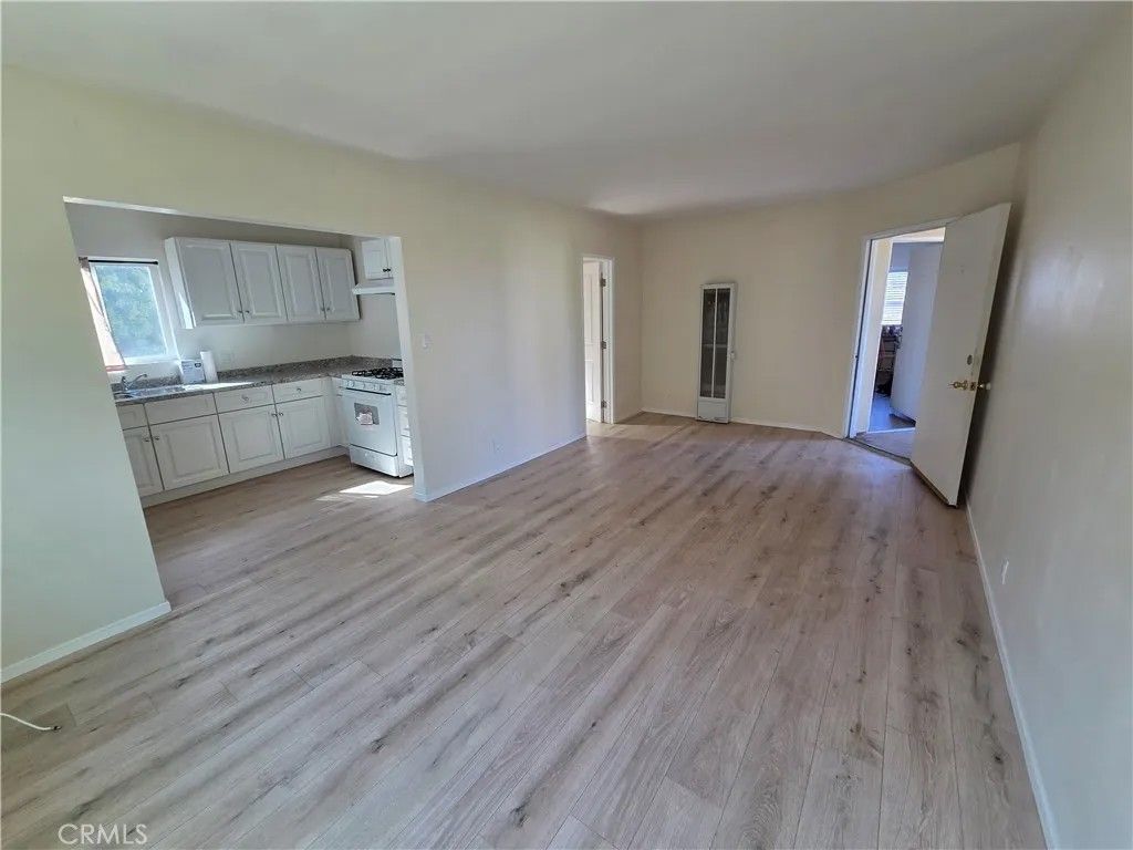 Photo of 24425 Hawthorne Boulevard #C, Torrance, CA 90505 (MLS # SB26078783)