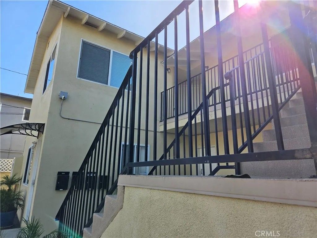 Photo of 24425 Hawthorne Boulevard #C, Torrance, CA 90505 (MLS # SB26078783)
