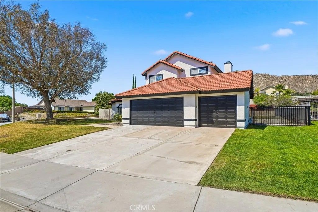 Photo of 25708 Poplar Court, Moreno Valley, CA 92557 (MLS # IV26076649)