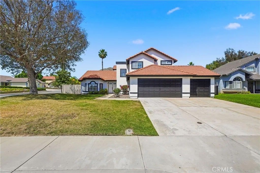 Photo of 25708 Poplar Court, Moreno Valley, CA 92557 (MLS # IV26076649)