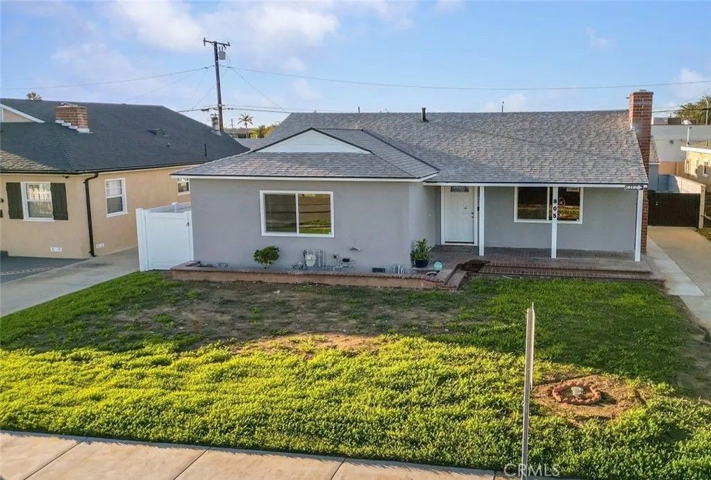 Photo of 805 S 10th Street, Montebello, CA 90640 (MLS # CV25266461)