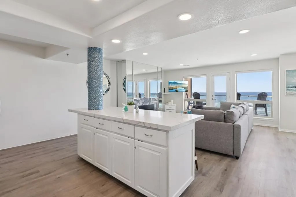 714 Seacoast Drive 208