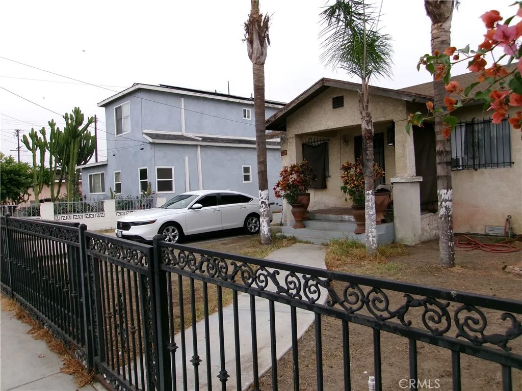 7926 Wilcox