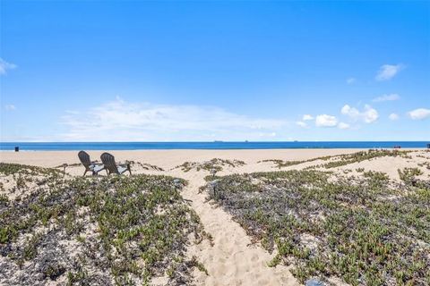 Tiny photo for 16935 S Pacific Avenue, Sunset Beach, CA 90742 (MLS # OC25239454)