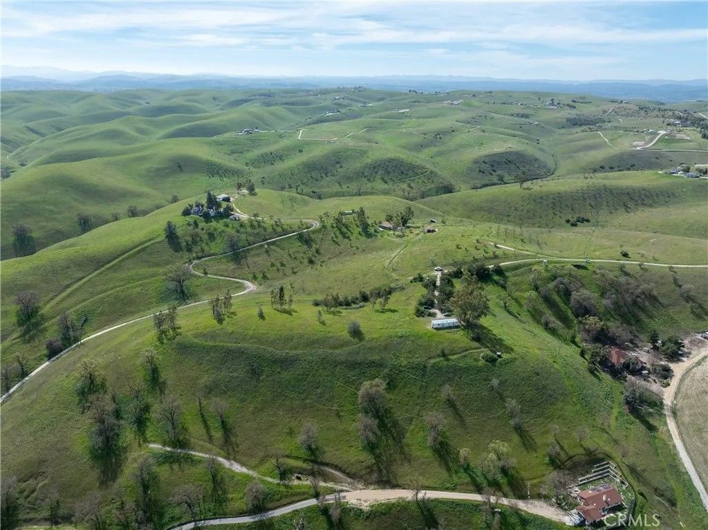 Photo of 3150 Sunburst Rd, Paso Robles, CA 93446 (MLS # NS26046404)