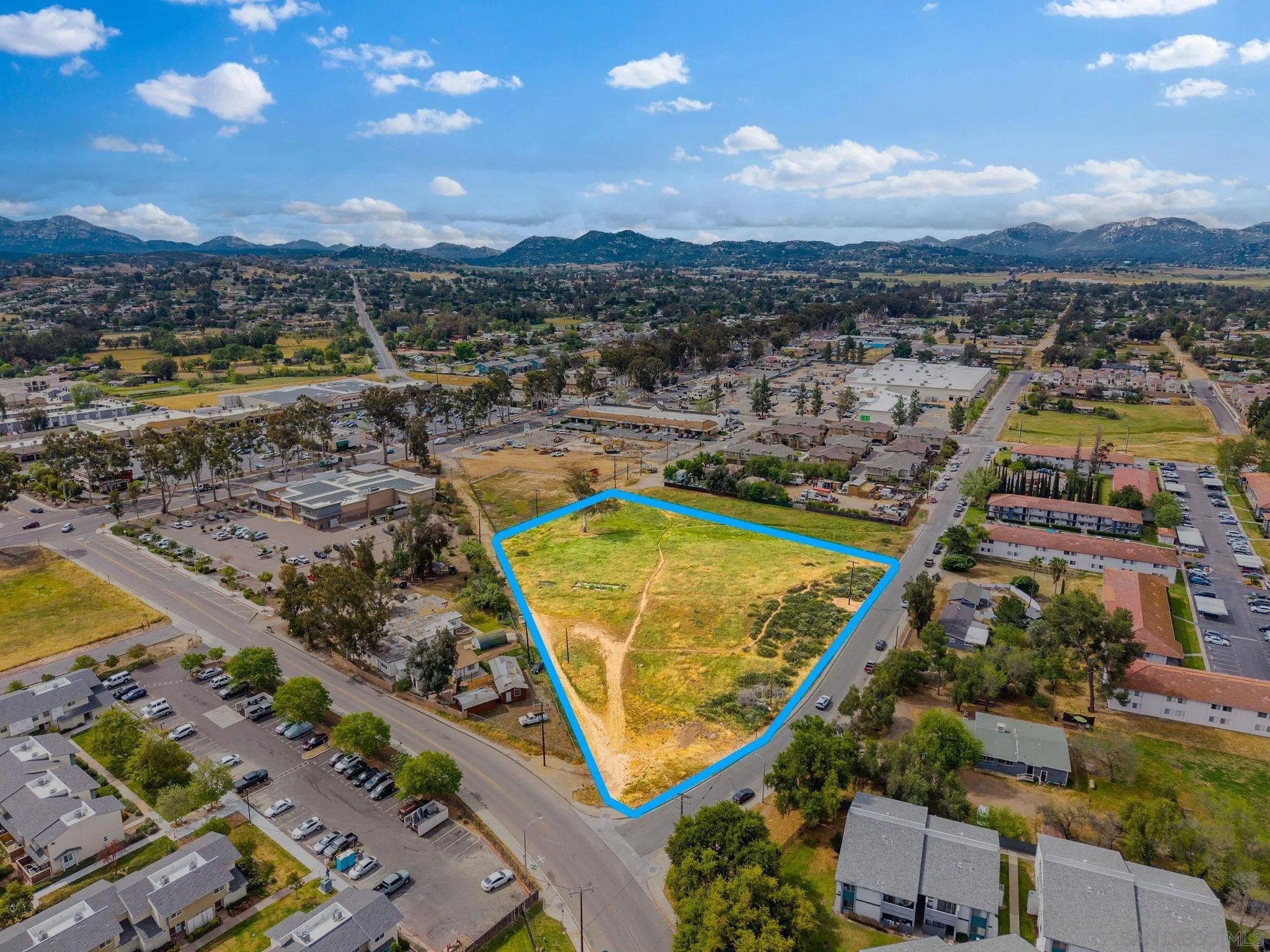 125 N Ramona St 000863