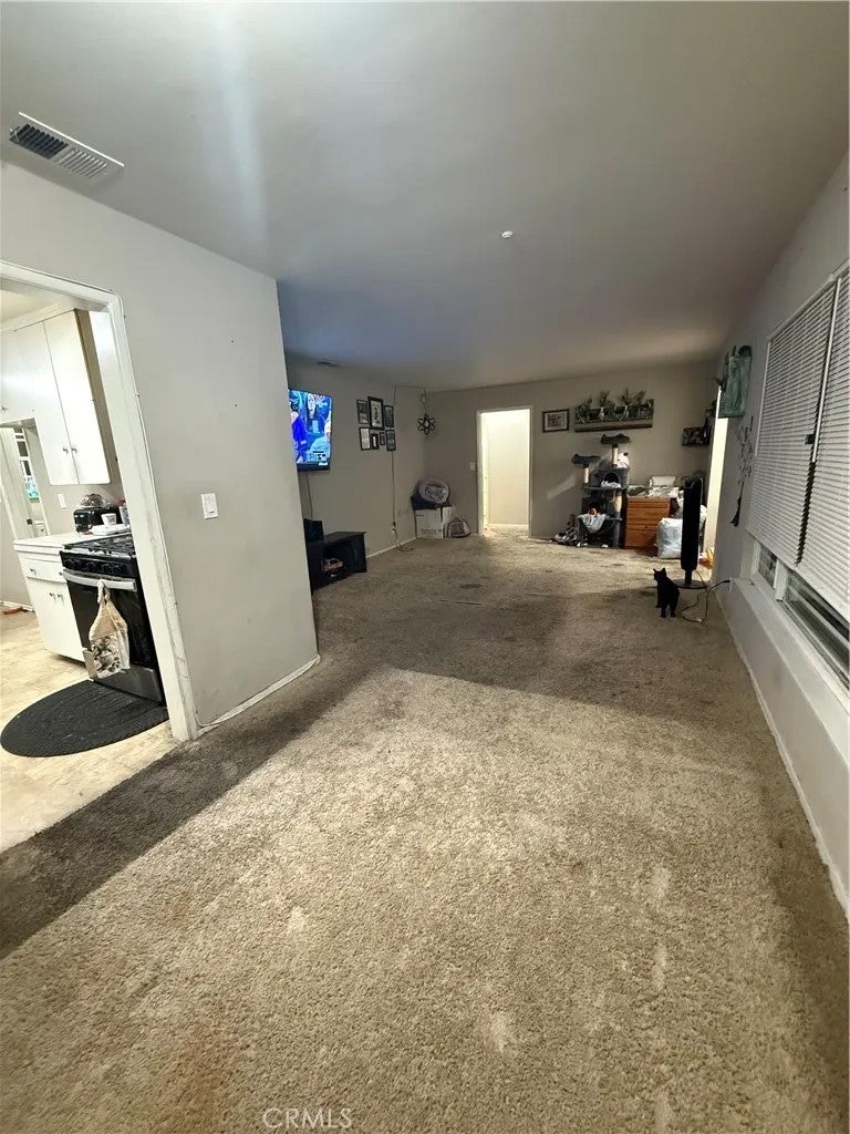 8568 Evergreen