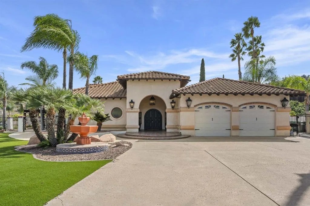 Photo of 12386 Single Oak Place, Lakeside, CA 92040 (MLS # PTP2607959)