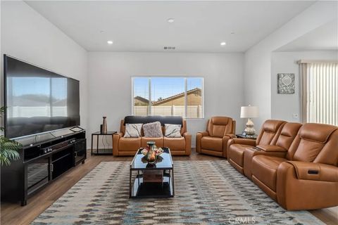 Tiny photo for 45628 E Rachel Avenue, Lancaster, CA 93535 (MLS # SR25251946)