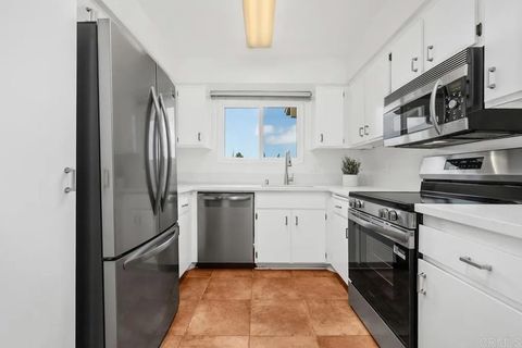Tiny photo for 4428 Skimmer Way, Oceanside, CA 92057 (MLS # NDP2510273)