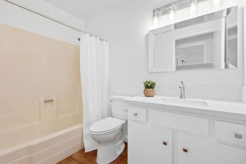 Tiny photo for 4428 Skimmer Way, Oceanside, CA 92057 (MLS # NDP2510273)
