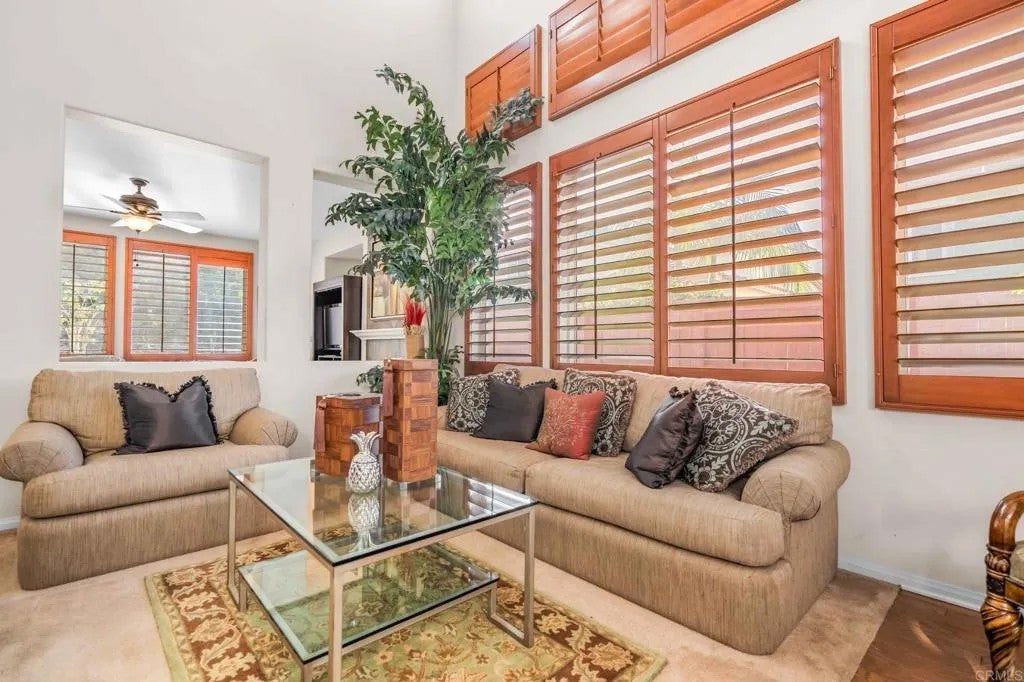 465 Avenida Antonio