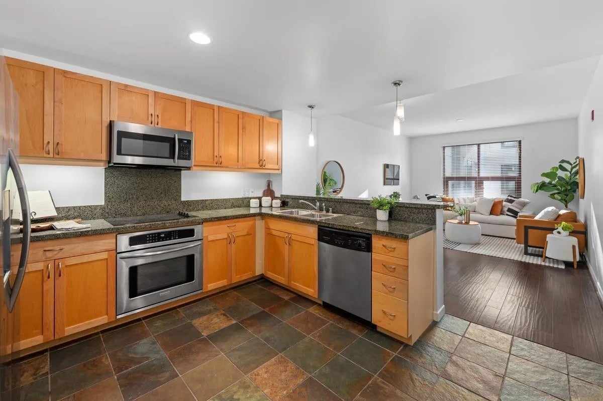 1150 J St 614