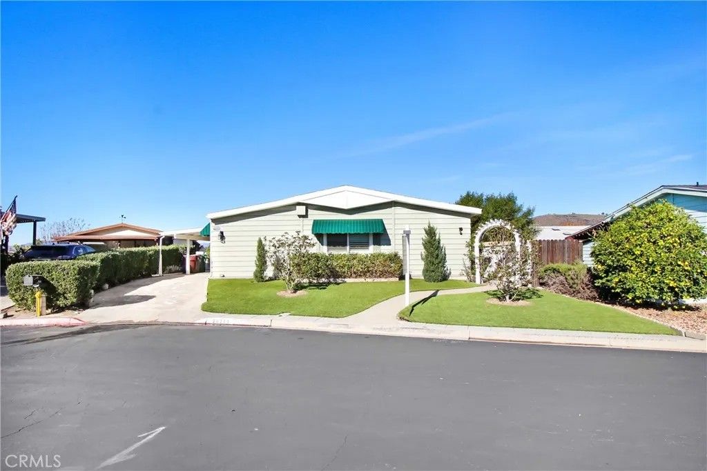 Photo of 28771 Via Estrella, Murrieta, CA 92563 (MLS # PW25281112)