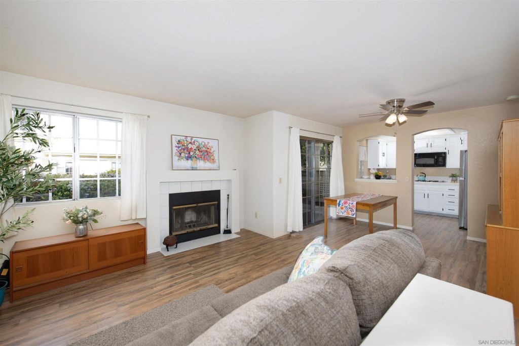 Photo of 1050 La Tortuga Dr #15, Vista, CA 92081 (MLS # 260005007)