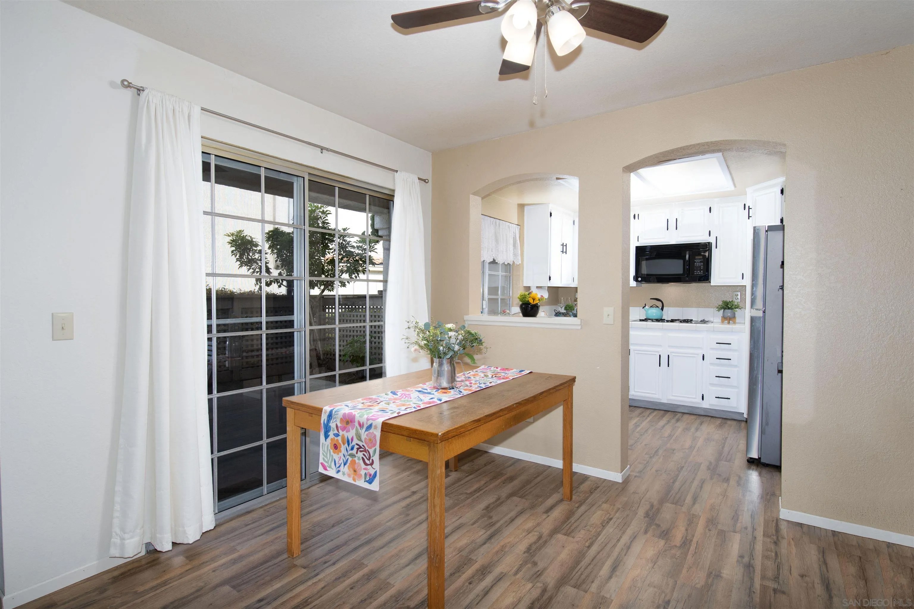 1050 La Tortuga Dr 15