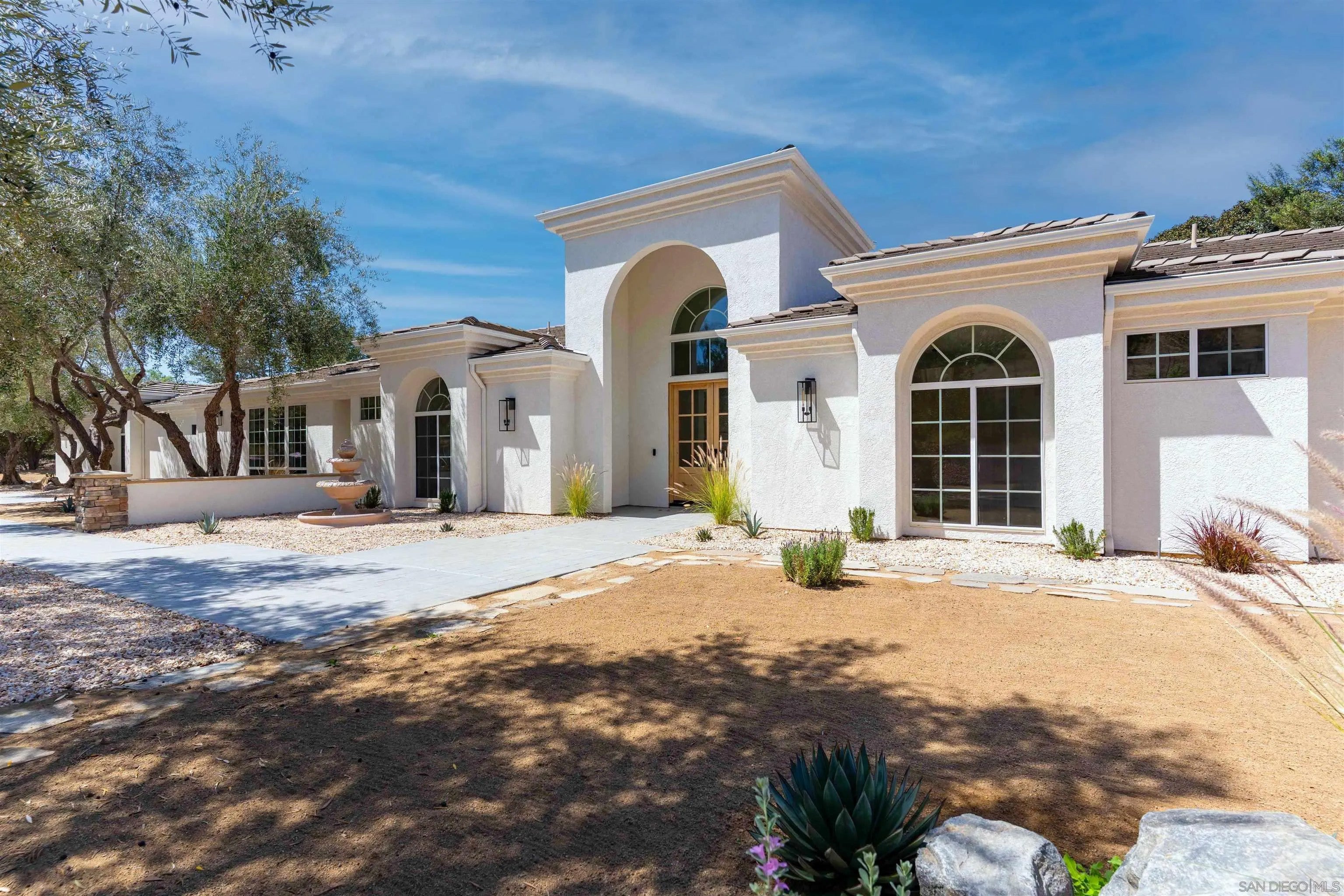 3068 Willow Heights Road