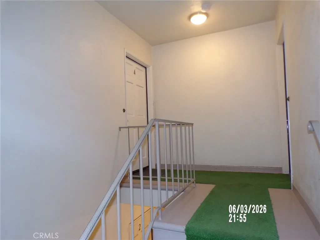 5832 Bowcroft 4