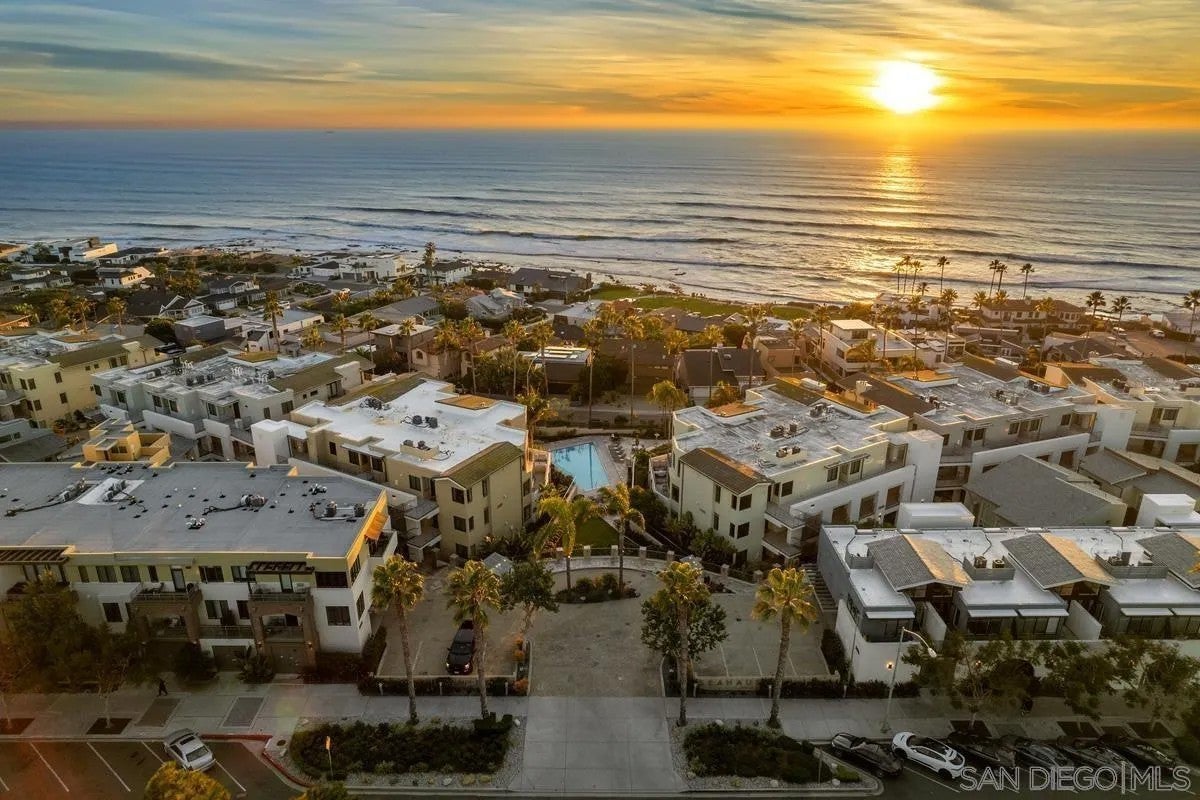 5482 La Jolla L103