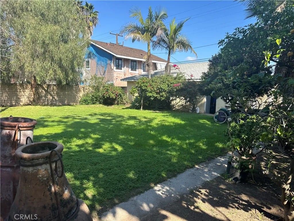 Photo of 3908 Elm Avenue, Long Beach, CA 90807 (MLS # CV26036205)