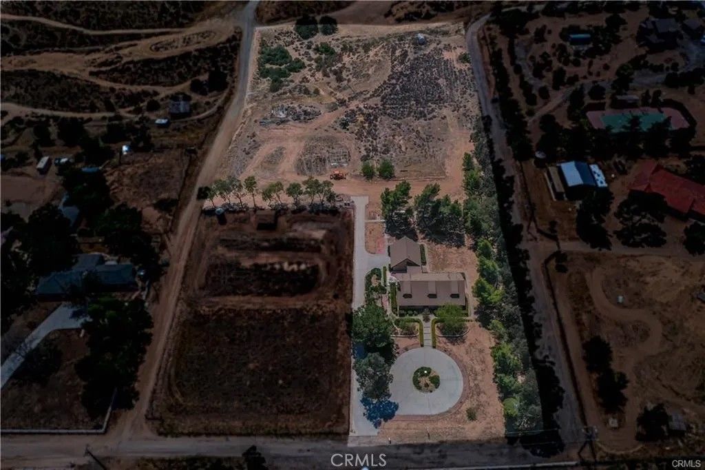 Photo of 34155 Castlehaven Road, Agua Dulce, CA 91390 (MLS # SR25280284)